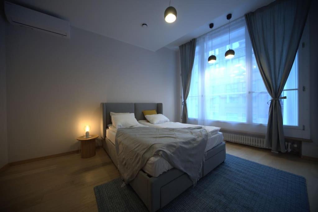 3 Bedroom Apartment In The Old/T Riga Esterno foto